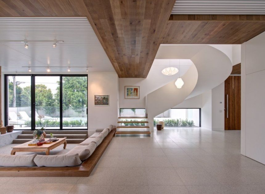 ПВХ или тканевый потолок: полное сравнение для умного выбора